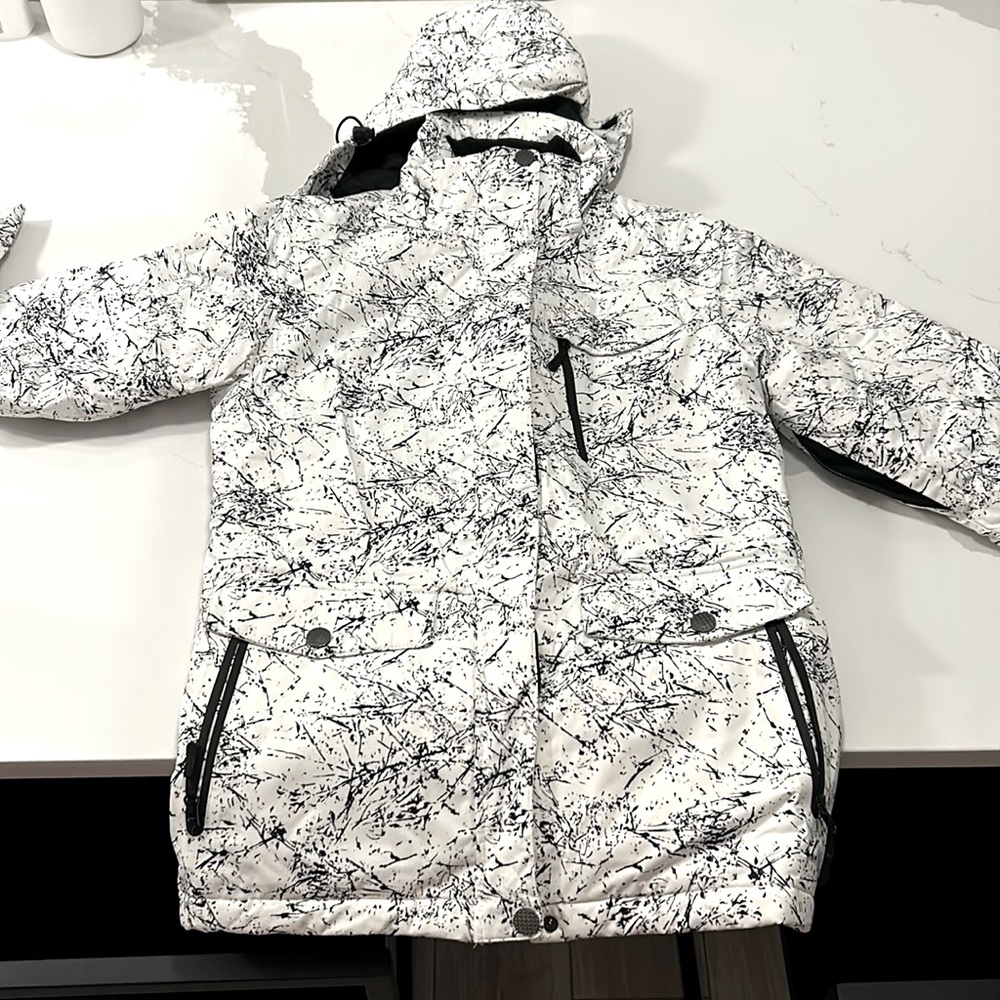 Snowboarding jacket size small